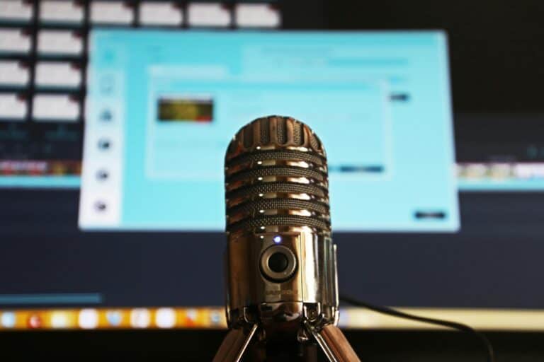 how legal podcasts are making legal education accessible to everyone